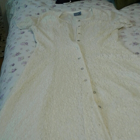 Dress - Picture 4 of 8